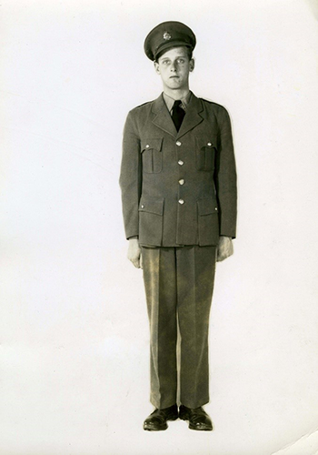 KP Officer Lattimore in khaki summer dress, 1948.<br>      (CSC Museum Collection)