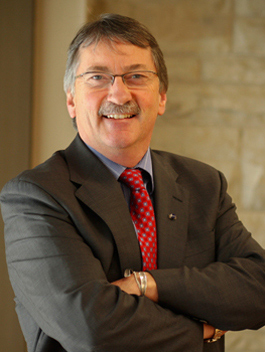 Ted Hewitt, Président du CRSH